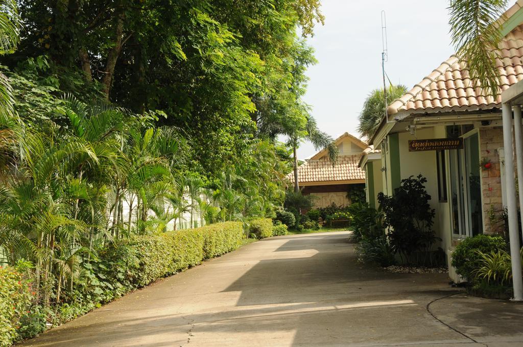 Saraburi Garden Resort Екстер'єр фото