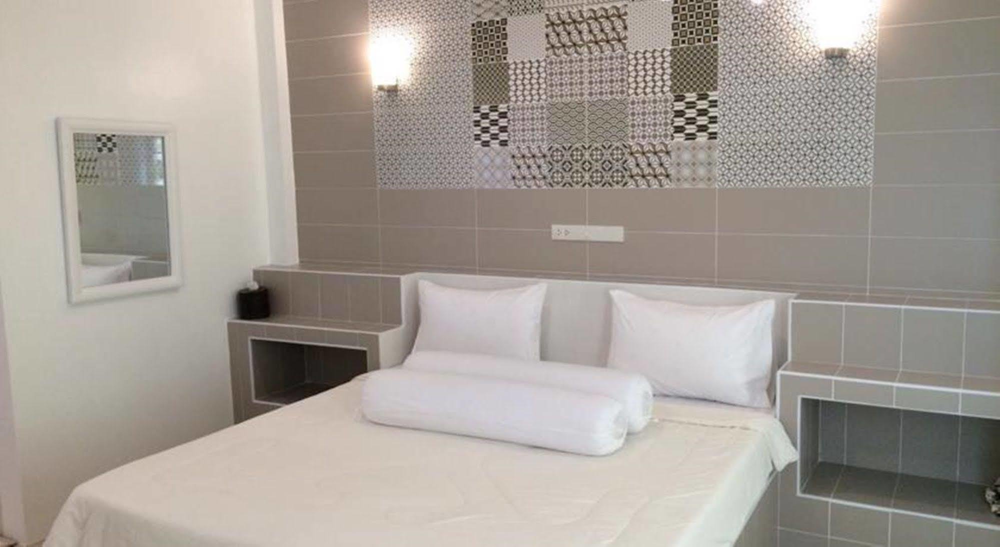 Saraburi Garden Resort Екстер'єр фото